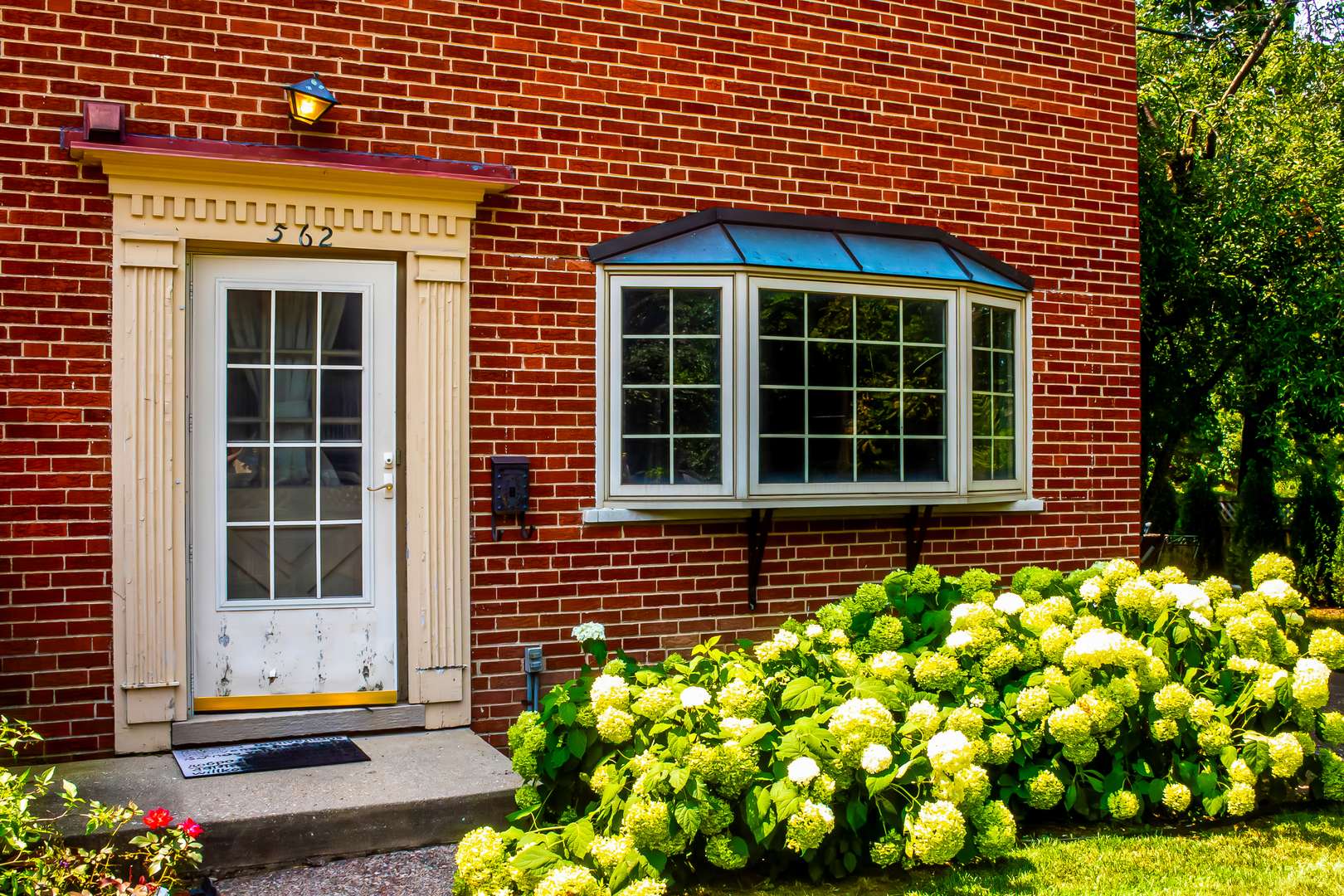 562 Green Bay RD, Glencoe, IL 60022