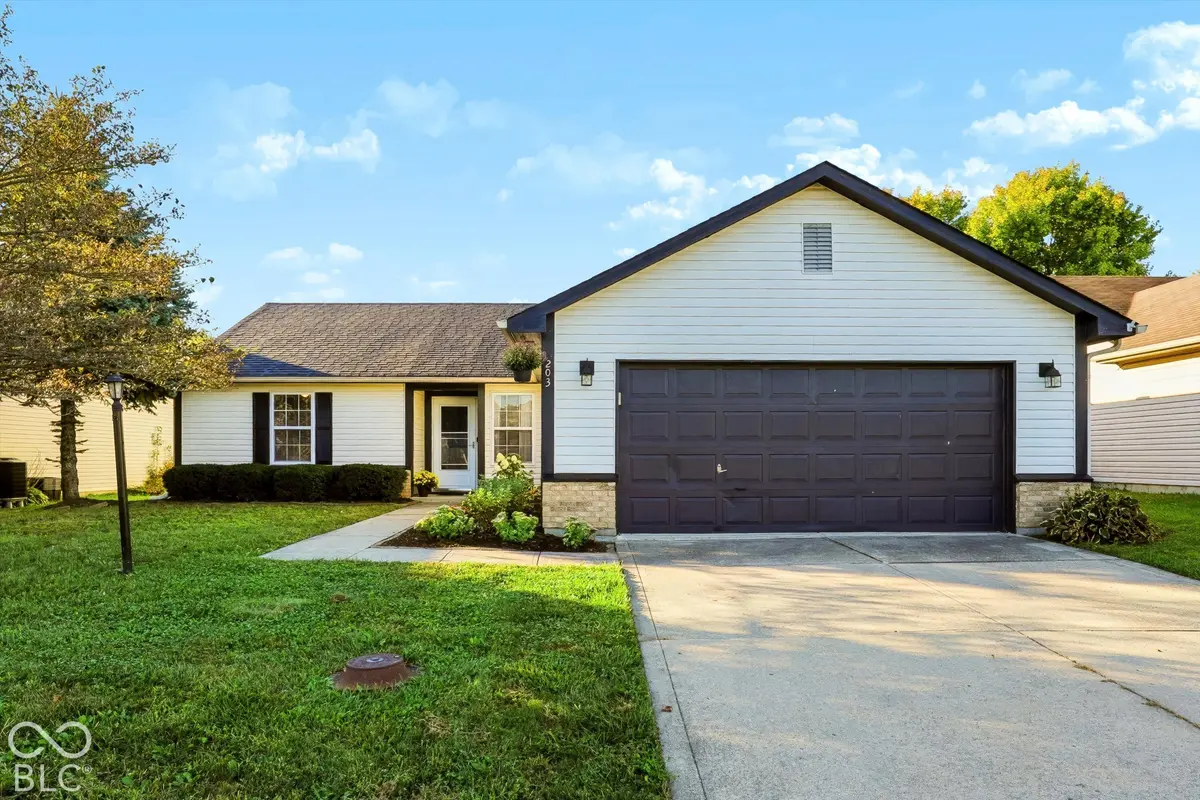 203 E Pine Ridge DR, Westfield, IN 46074