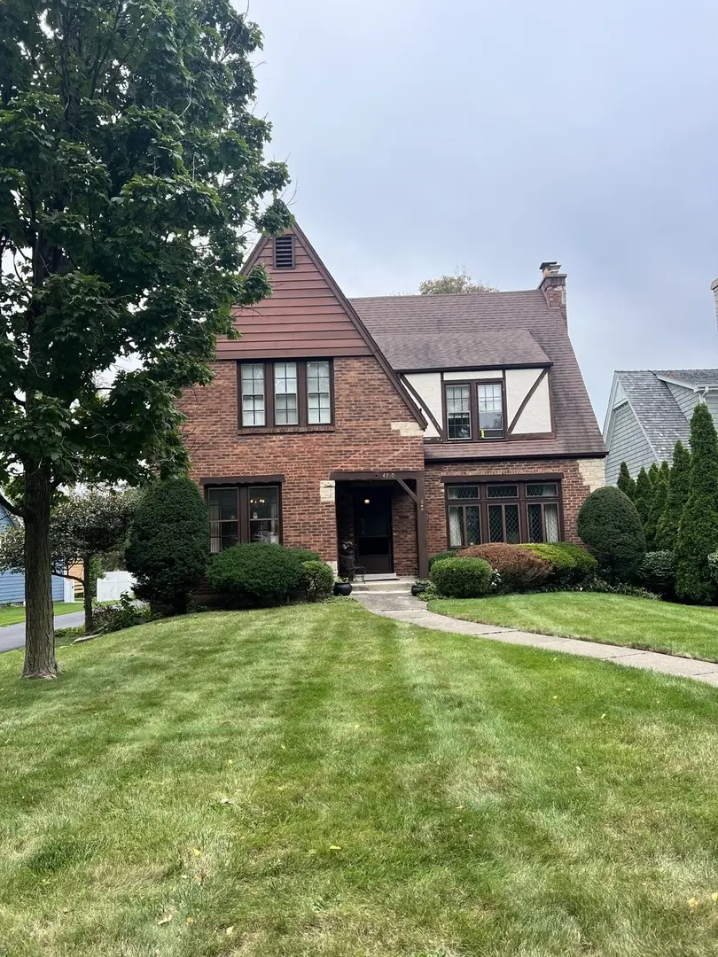 4910 Grand AVE, Western Springs, IL 60558