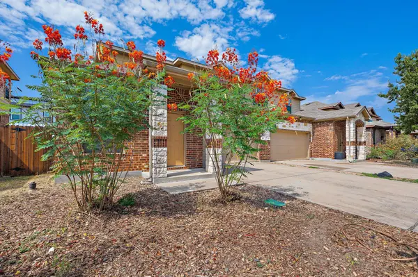 112 Creekside Villa DR, Kyle, TX 78640