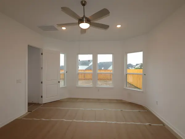 836 Corvallis DR, Leander, TX 78641