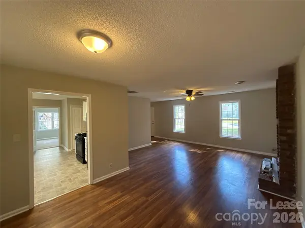 3505 Fortis LN, Matthews, NC 28105