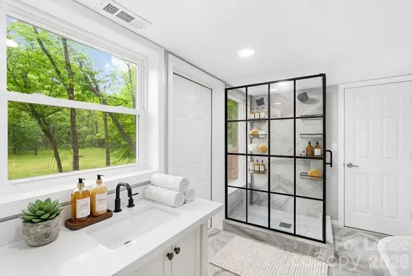 7914 Gilead RD #B, Huntersville, NC 28078