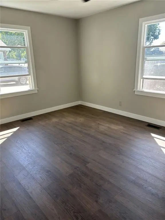 102 Center ST, Windsor, MO 65360
