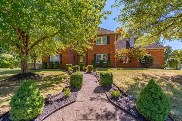 3466 Pine Ridge DR, Newburgh, IN 47630
