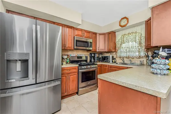 1008 Balcom AVE, Bronx, NY 10465