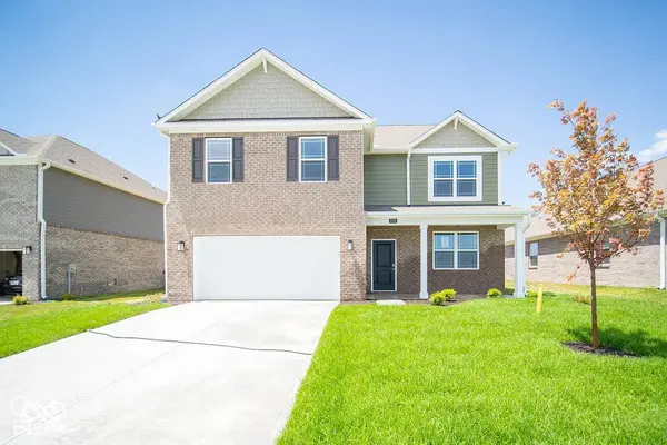 5778 Aleppo LN, Greenwood, IN 46143