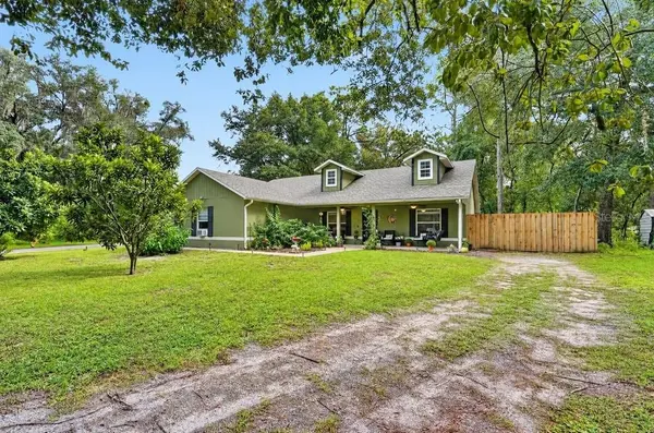 1580 DELAND AVE, Orange City, FL 32763