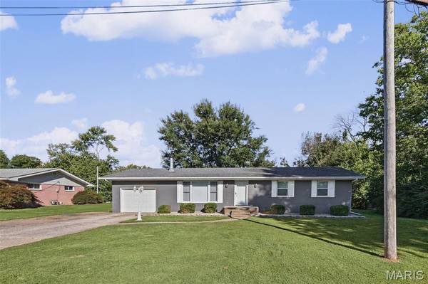 741 Troy RD, Collinsville, IL 62234