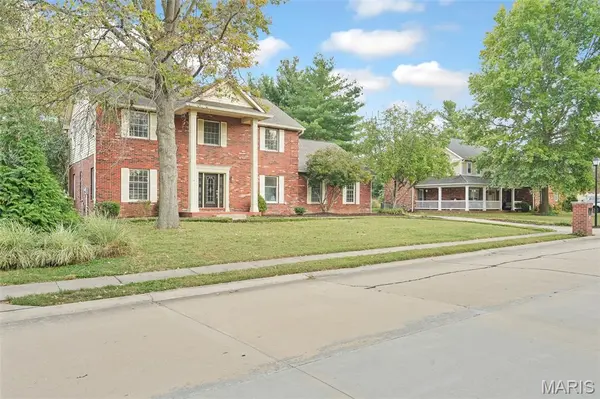 6 Meadow Rue DR, Edwardsville, IL 62025