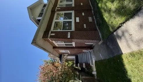 7535 S Calumet AVE, Chicago, IL 60619