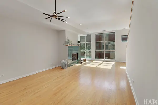 6957 N Western AVE #E, Chicago, IL 60645