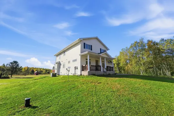 38582 Clover CIR, Hinckley, MN 55037
