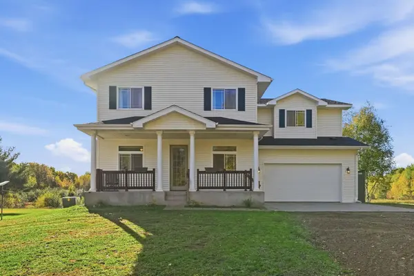 38582 Clover CIR, Hinckley, MN 55037