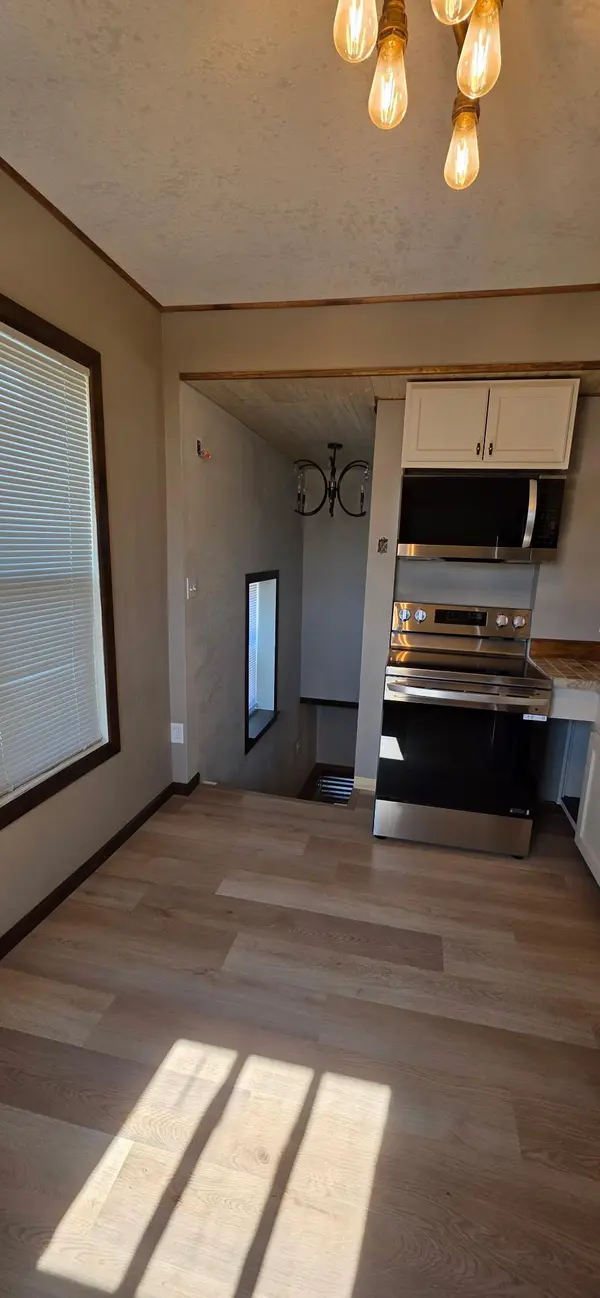 209 Main St, Adams, MN 55909