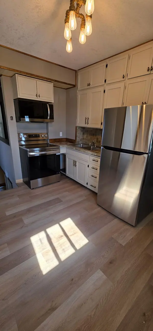 209 Main St, Adams, MN 55909
