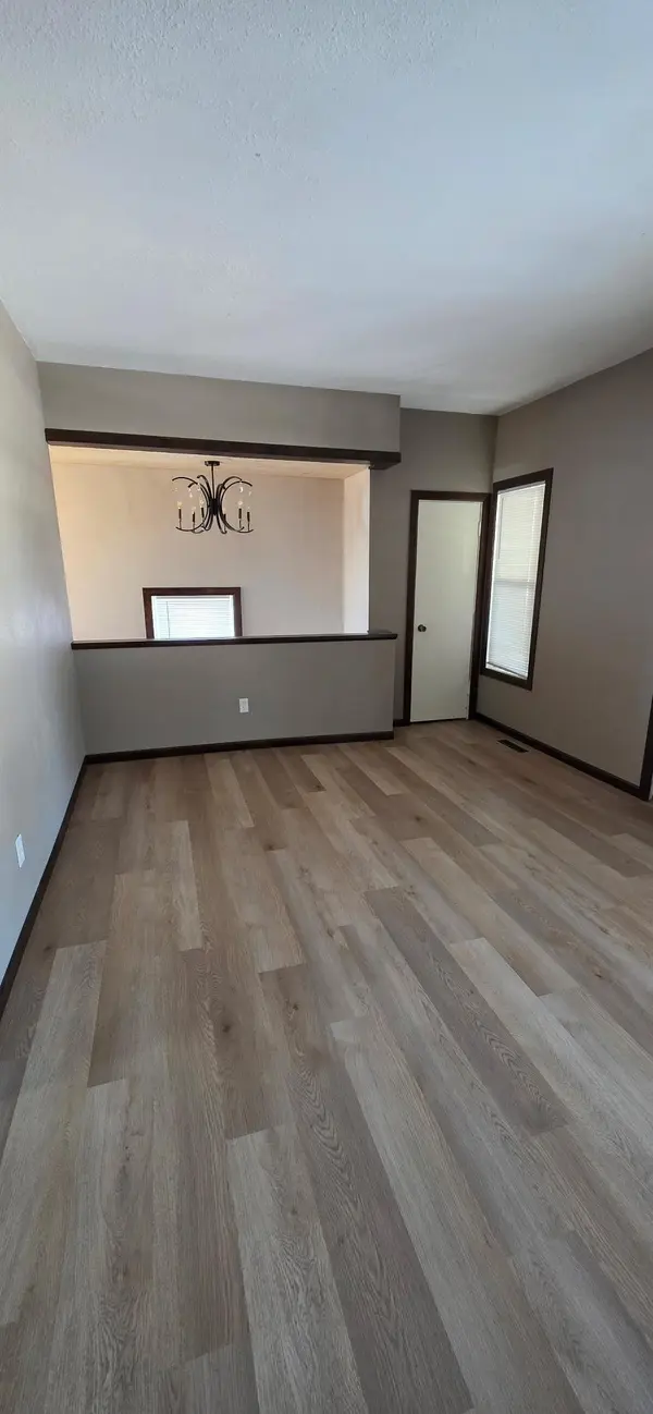 209 Main St, Adams, MN 55909