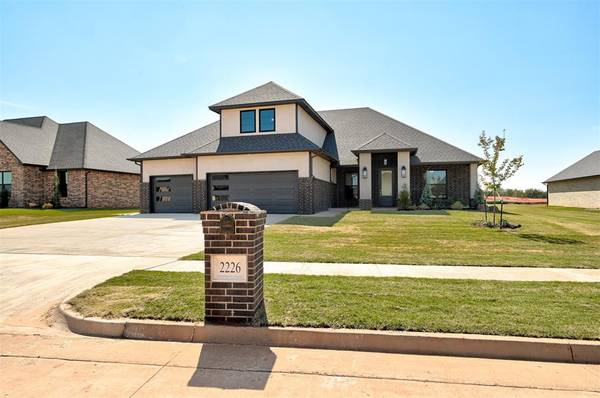 2226 W Cole DR, Mustang, OK 73064