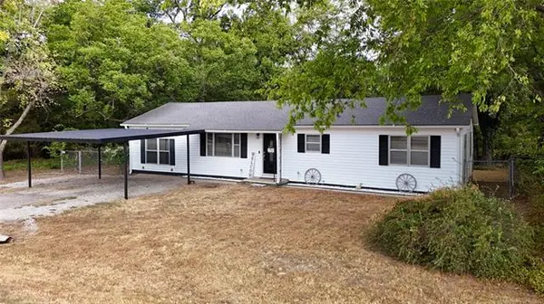 1230 Van DR, Seminole, OK 74868