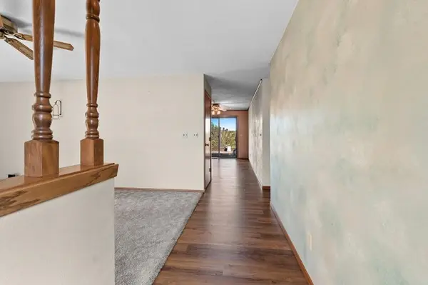 W8136 SANDY LN, Hortonville, WI 54944