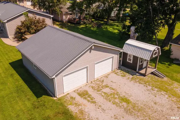302 S MARION RD, West Frankfort, IL 62948