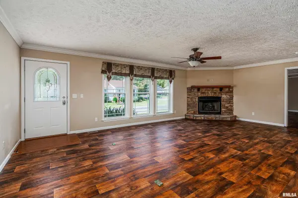 302 S MARION RD, West Frankfort, IL 62948