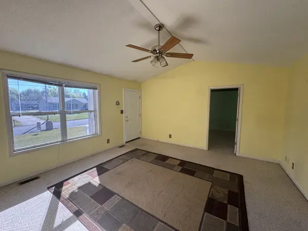 2834 Nat Hoosier Ln, Clarksville, TN 37040