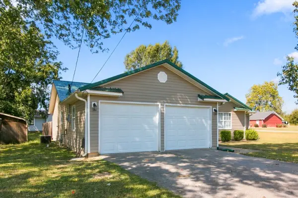 8877 Highway 436, Mc Kenzie, TN 38201
