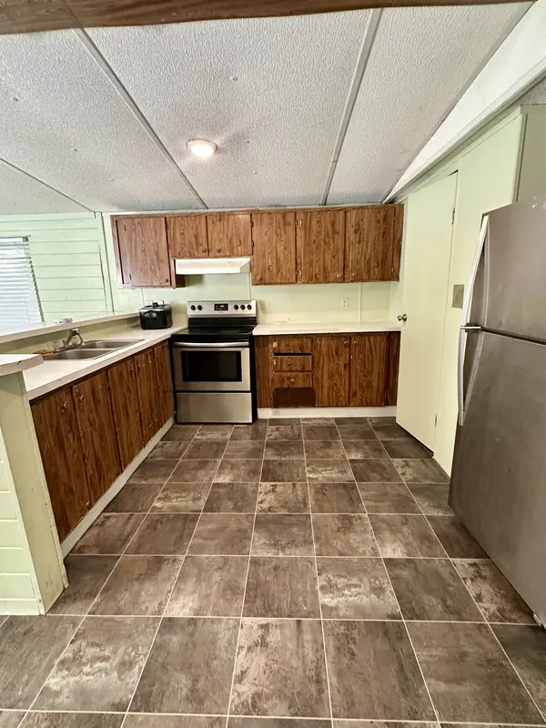 308 Poplar St, Smithville, TN 37166