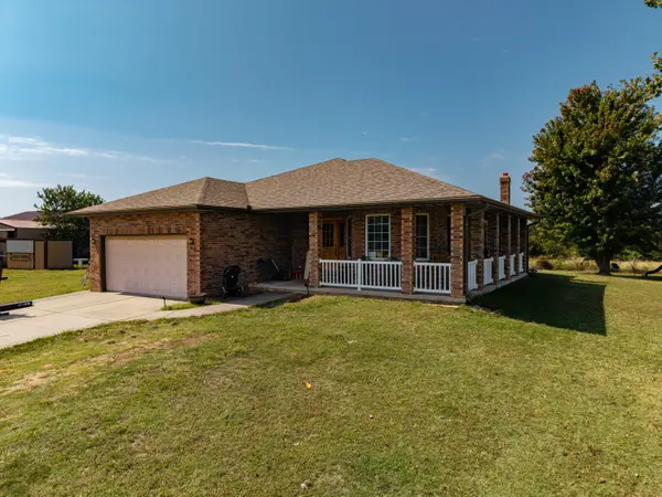 2088 State Highway Jj, Ozark, MO 65721