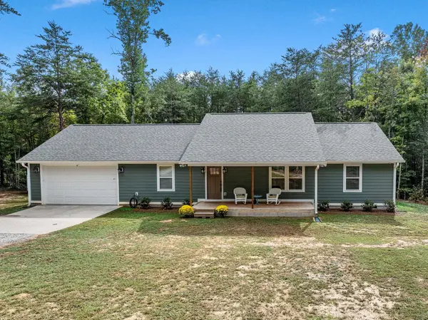 360 Greenwood RD, Landrum, SC 29356