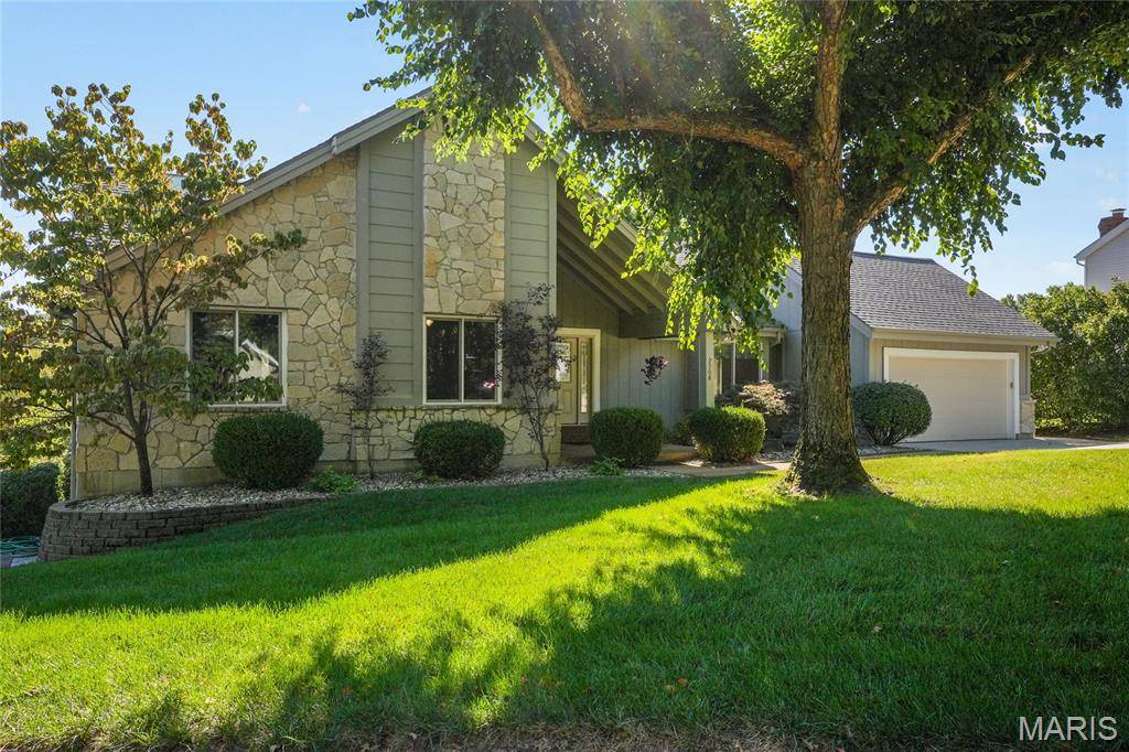 2508 Peppermill Lake CT, Chesterfield, MO 63005