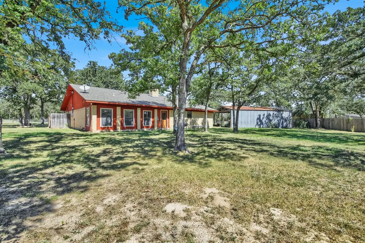 191 Jordan LN, Elgin, TX 78621