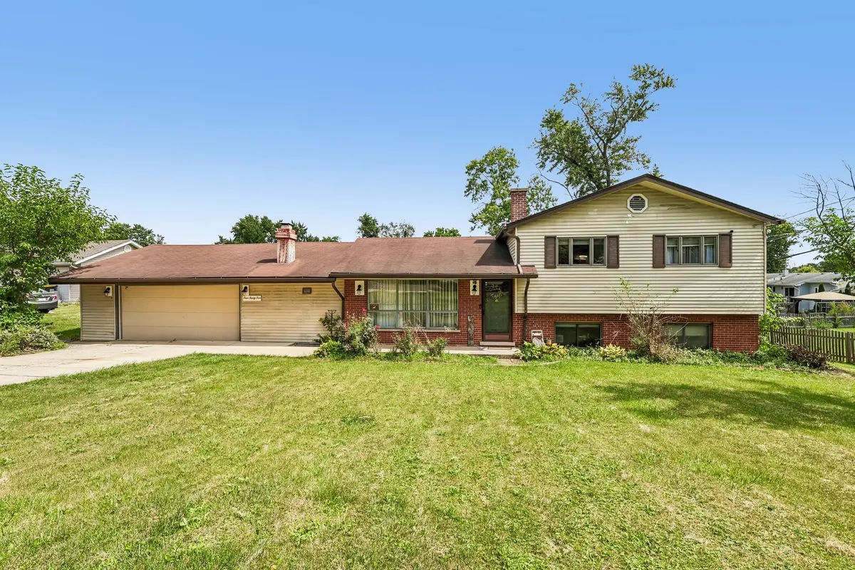2N435 Pleasant AVE, Glen Ellyn, IL 60137