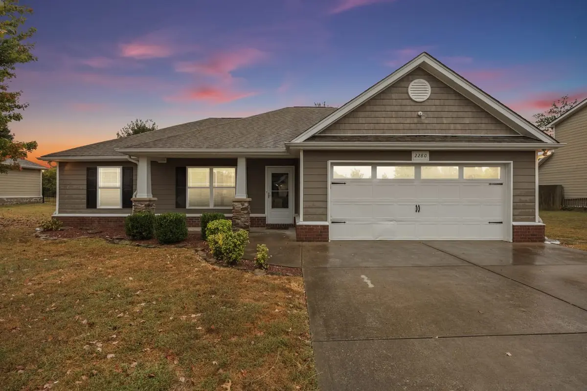 2280 Honey Farm Way, Columbia, TN 38401