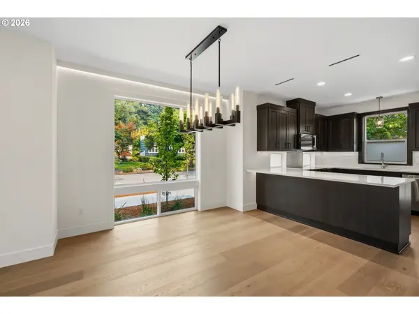3996 NE 35TH AVE, Portland, OR 97212