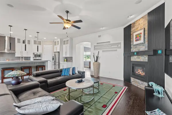 236 Standing Oak DR, Georgetown, TX 78633