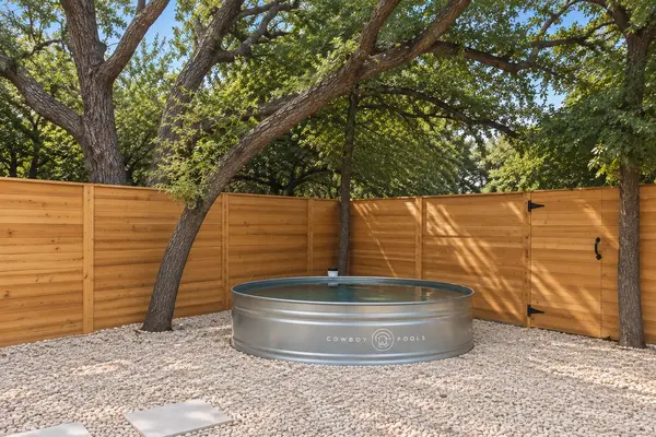 3917 Leafield DR, Austin, TX 78749