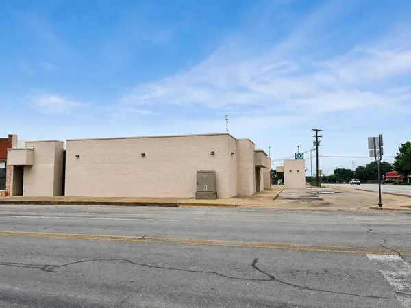101 N 4TH ST, Lometa, TX 76853