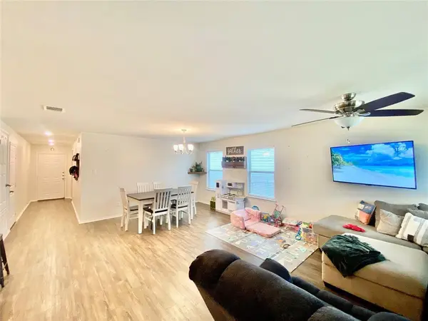 110 W Point WAY, Elgin, TX 78621