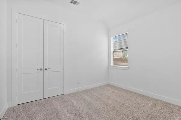 17808 Rolling DR, Manor, TX 78653