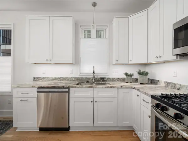43 Skyvue CT #F, Saluda, NC 28773