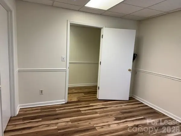 820 2nd AVE SW, Hickory, NC 28602