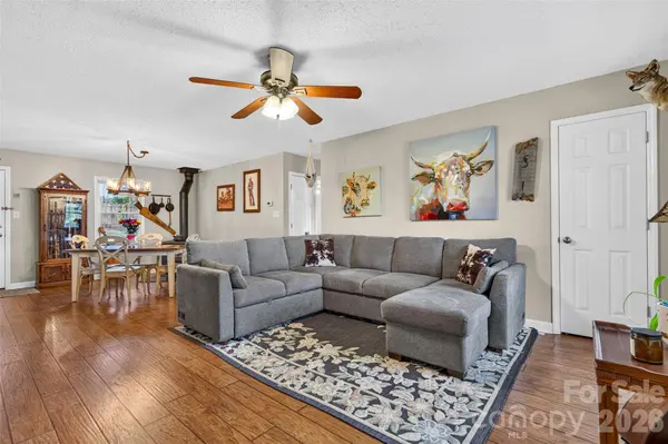 135 Rumple Hill DR, Statesville, NC 28677