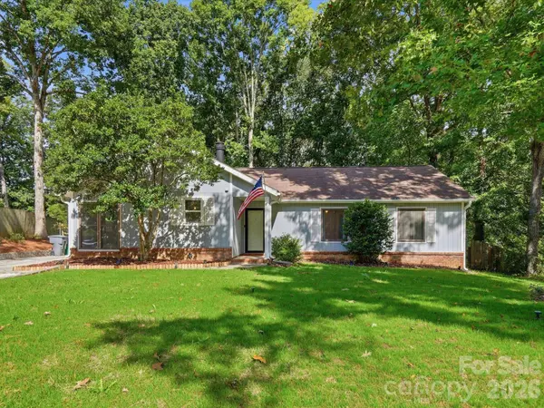 10702 Kingfisher DR, Charlotte, NC 28226
