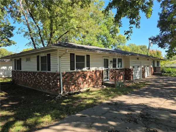 108 S Hayes ST, Garnett, KS 66032