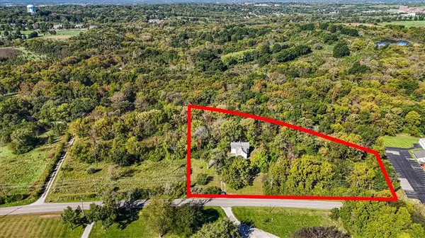 1110 County Road B HWY, Liberty, MO 64068