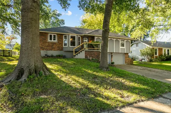 1200 Downing ST, Liberty, MO 64068
