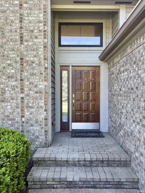 3823 Sunnycroft PL, West Lafayette, IN 47906