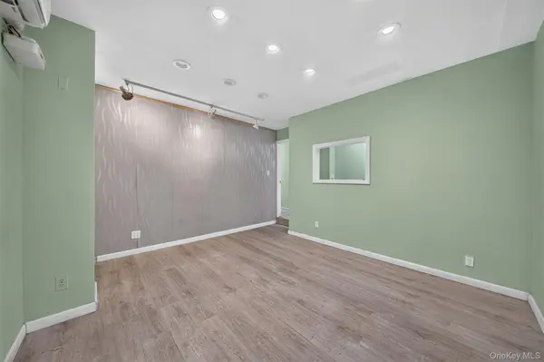 41-25 Kissena BLVD #101D, Flushing, NY 11355